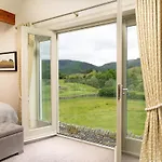 Дом отдыха Lowfield House *