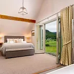 Lowfield House * 安布尔塞德