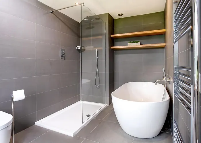 Holiday home Lowfield House