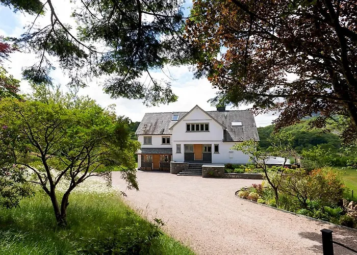 Holiday home Lowfield House